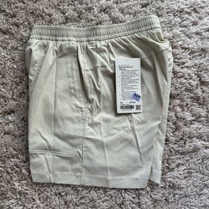 lululemon athletica Men's Athletic Shorts in Light Sage